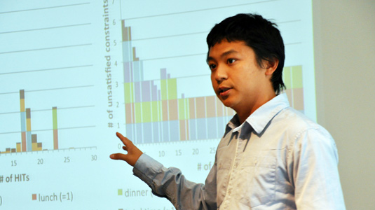Haoqi Zhang speaks to McCormick students about the benefits of crowdsourcing during his October 1 presentation as part of the Segal Seminar Series.