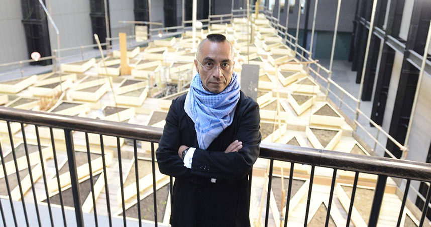Cruzvillegas stands in front of "Empty Lot" at the Tate Modern