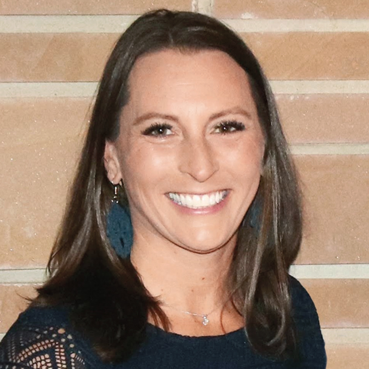 Jennifer Stewart headshot