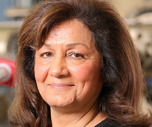 Manijeh Razeghi