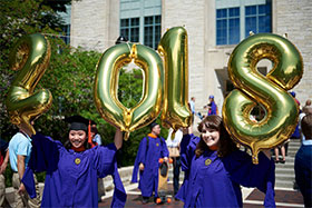 EECS MS Grads Celebrate