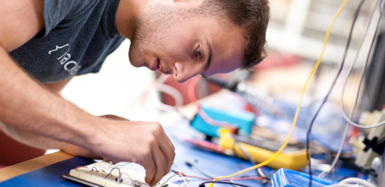 The McCormick School of Engineering and Applied Science provides several opportunities to deepen your educational experience.