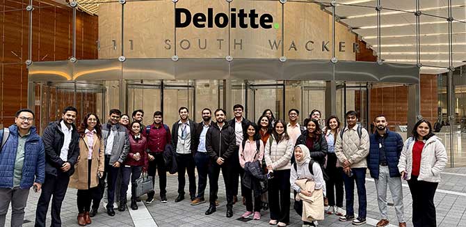 MEM students outside Deloitte's Chicago Offices