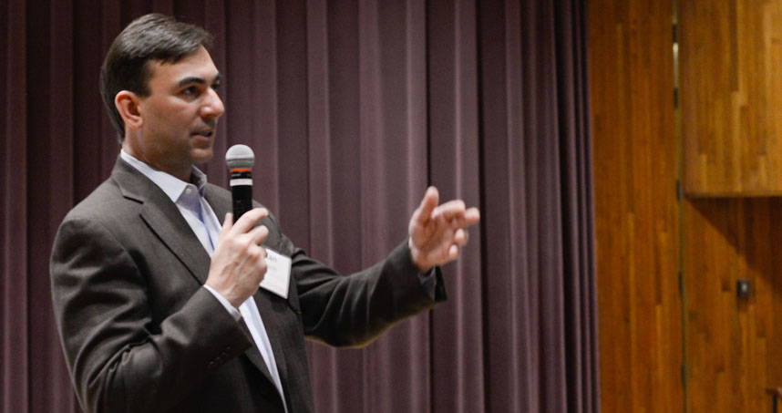 Northwestern's Milan Mrksich discusses new technologies in synthetic biology during his keynote talk.