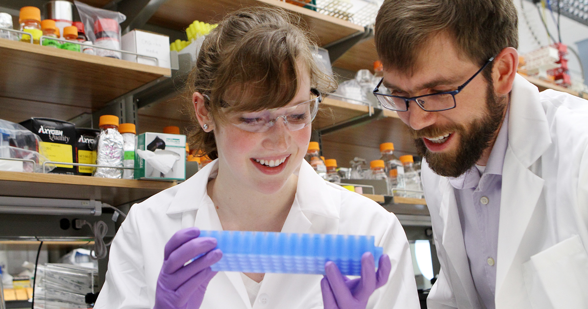 New Undergraduate Research Experience in Synthetic Biology Seeks