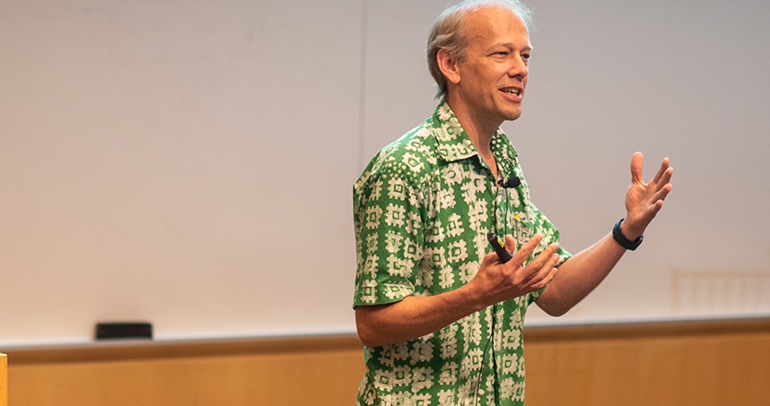 Pete Beckman from Argonne National Laboratory gave a keynote talk about technological disruptions. Credit: Rob Hart