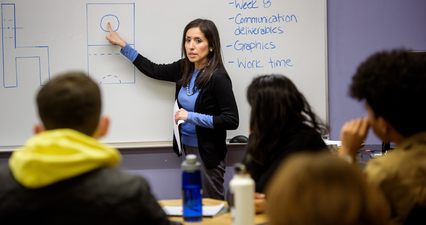 Janice Mejia teaching a Design Thinking and Communication class.