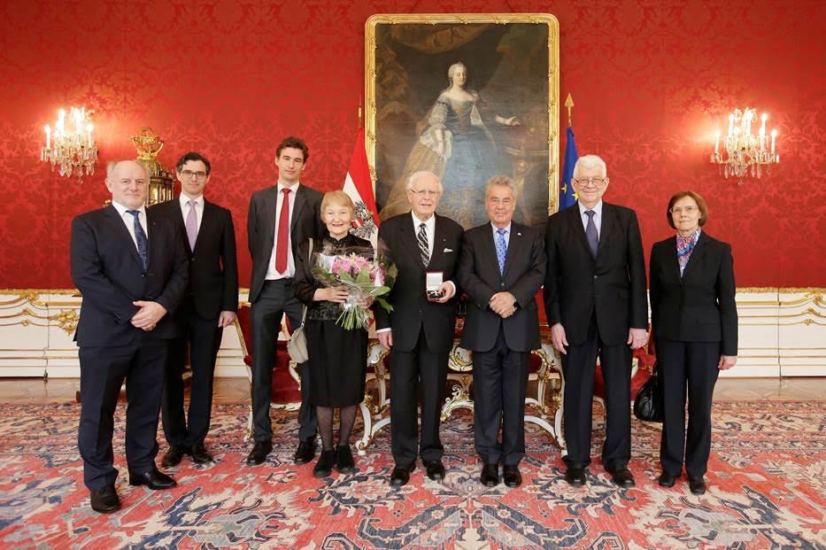 From left to right: Josef Eberhardsteiner (Dean, TU Wien), Bernhard Pichler (Prof. and Head of Laboratories), Christian Hellmich (Prof. and Head of Institute of Mechanics of Materials and Structures), Prof. Bažant's wife Iva, Prof. Bažant, Austrian President Heinz Fischer, Herbert Mang (Past President of Austrian Academy of Sciences) and Mang’s wife, Barbara.